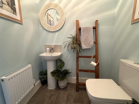 4 bedroom Detached house for sale in Frankley Close, Hilton, DE65