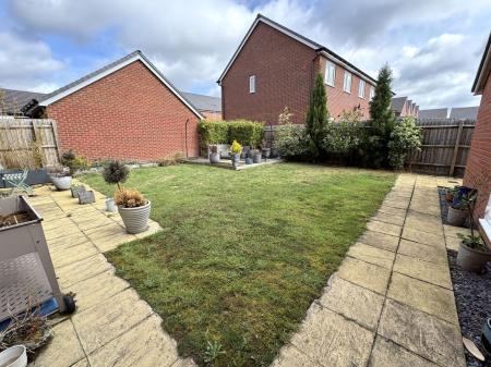 4 bedroom Detached house for sale in Frankley Close, Hilton, DE65
