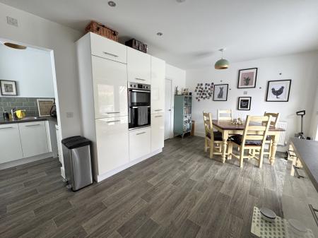4 bedroom Detached house for sale in Frankley Close, Hilton, DE65
