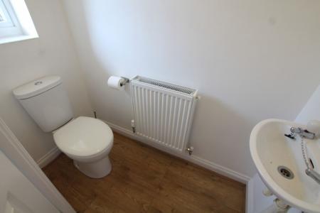 3 bedroom Terraced House to let in Heather Close, Branston, DE14