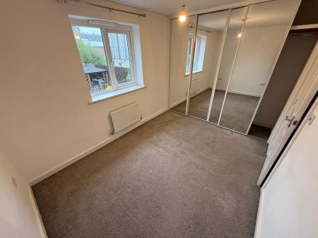 2 bedroom Semi-detached house to let in Adkins Close, Burton-On-Trent, DE14