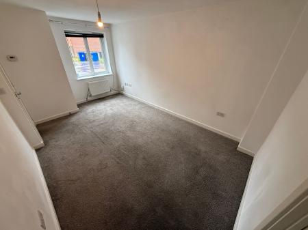 2 bedroom Semi-detached house to let in Adkins Close, Burton-On-Trent, DE14