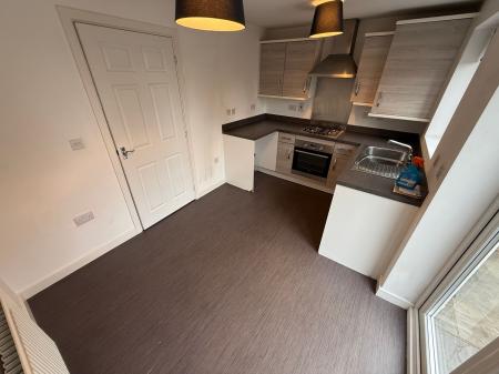 2 bedroom Semi-detached house to let in Adkins Close, Burton-On-Trent, DE14