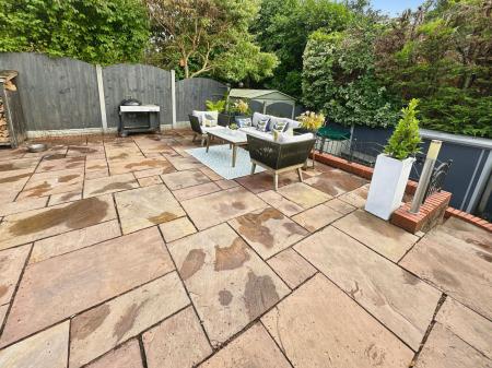 3 bedroom Detached house for sale in Pinfold Close, Repton, DE65