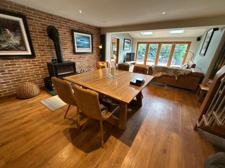 3 bedroom Detached house for sale in Pinfold Close, Repton, DE65
