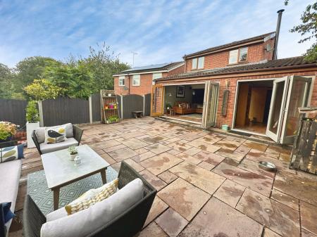 3 bedroom Detached house for sale in Pinfold Close, Repton, DE65