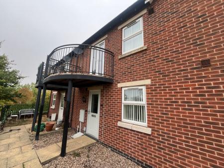 1 bedroom Terraced House for sale in Solent Road, Church Gresley, DE11