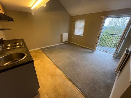 1 bedroom Terraced House for sale in Solent Road, Church Gresley, DE11