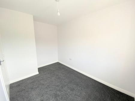 3 bedroom Terraced House to let in Grindley Way, Woodville, DE11