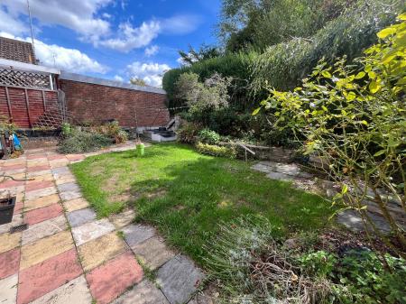 3 bedroom Detached bungalow for sale in Dalebrook Road, Burton-On-Trent, DE15