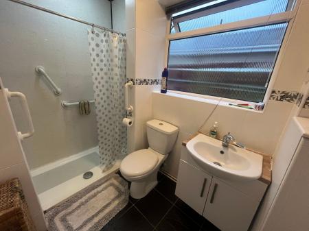 3 bedroom Detached bungalow for sale in Dalebrook Road, Burton-On-Trent, DE15