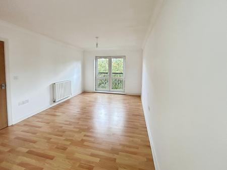 2 bedroom Flat for sale in Grants Yard, Burton-On-Trent, DE14
