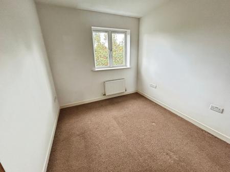 2 bedroom Flat for sale in Grants Yard, Burton-On-Trent, DE14
