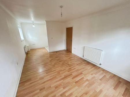 2 bedroom Flat for sale in Grants Yard, Burton-On-Trent, DE14