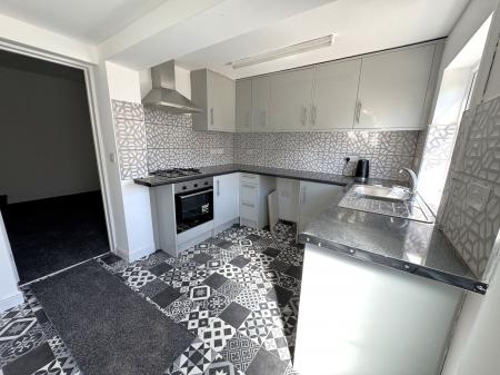2 bedroom Terraced House for sale in Waterloo Street, Burton-On-Trent, DE14