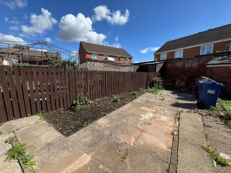 2 bedroom Terraced House for sale in Waterloo Street, Burton-On-Trent, DE14