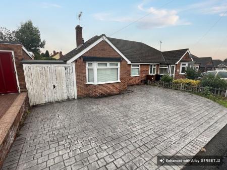2 bedroom Semi-detached bungalow for sale in Ashford Road, Burton-On-Trent, DE13