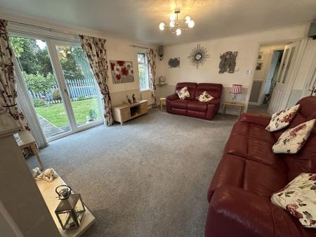 2 bedroom Semi-detached bungalow for sale in Jennings Way, Burton-On-Trent, DE14