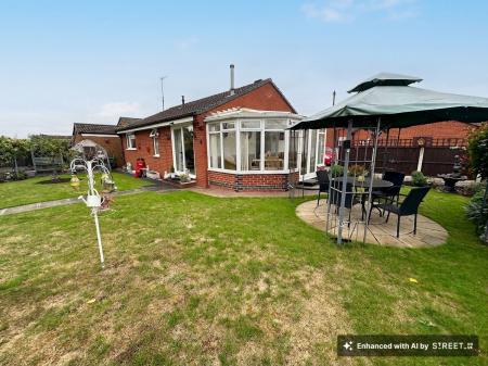2 bedroom Semi-detached bungalow for sale in Jennings Way, Burton-On-Trent, DE14