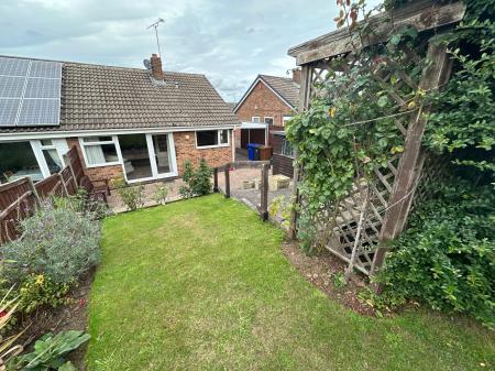 2 bedroom Semi-detached bungalow for sale in Hawks Drive, Burton-On-Trent, DE15