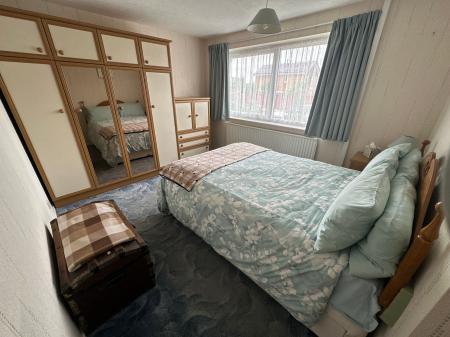 2 bedroom Semi-detached bungalow for sale in Hawks Drive, Burton-On-Trent, DE15