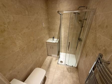 1 bedroom Flat to let in Waterloo Street, Waterloo Court Waterloo Street, DE14