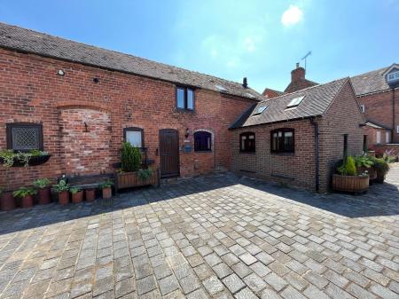 Hanbury Road, Anslow, DE13
