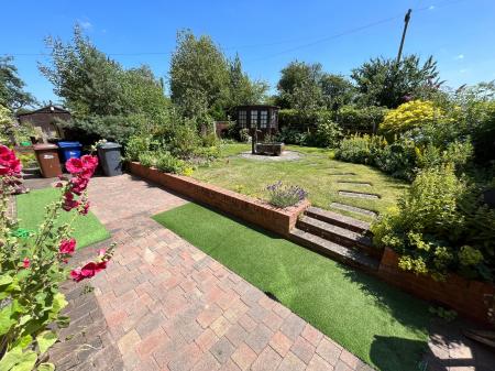 3 bedroom Semi-detached house to let in Hanbury Road, Anslow, DE13
