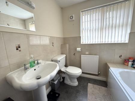 3 bedroom Detached house for sale in The Gables, Newhall, DE11