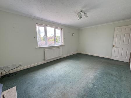2 bedroom Semi-detached bungalow for sale in Greensmith Close, Burton-On-Trent, DE15