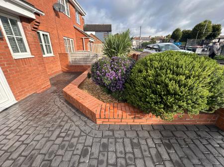 3 bedroom Semi-detached house for sale in Brook Street, Newhall, DE11