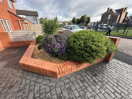 3 bedroom Semi-detached house for sale in Brook Street, Newhall, DE11