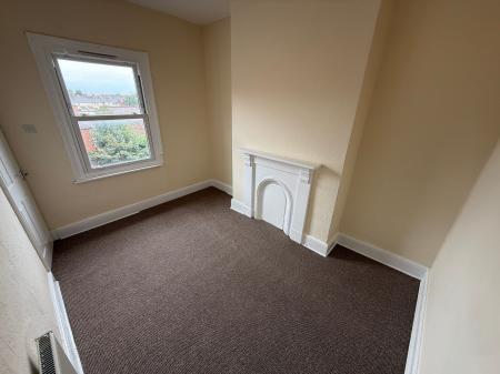 2 bedroom Flat to let in Borough Road, Burton-On-Trent, DE14