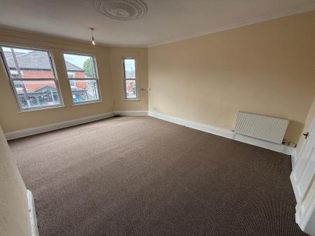 2 bedroom Flat to let in Borough Road, Burton-On-Trent, DE14