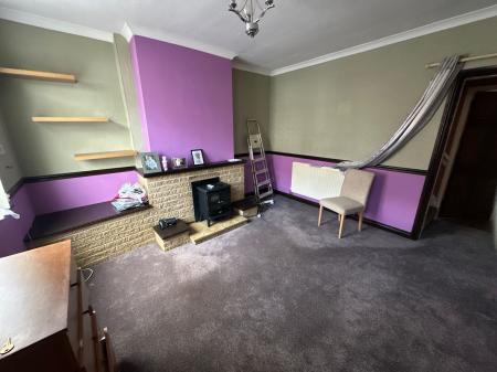 2 bedroom Terraced House for sale in Station Street, Castle Gresley, DE11