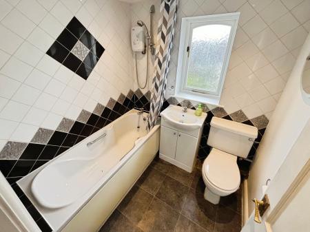 2 bedroom Detached house for sale in Hall Street, Church Gresley, DE11
