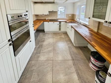 2 bedroom Detached house for sale in Hall Street, Church Gresley, DE11