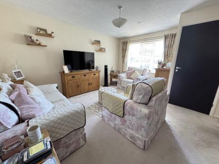 2 bedroom Terraced bungalow for sale in The Wickets, Burton-On-Trent, DE15