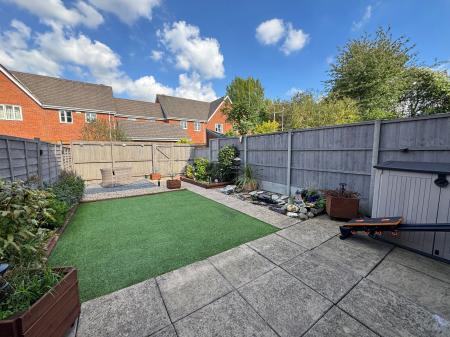 3 bedroom Terraced House for sale in Cyclamen Close, Branston, DE14