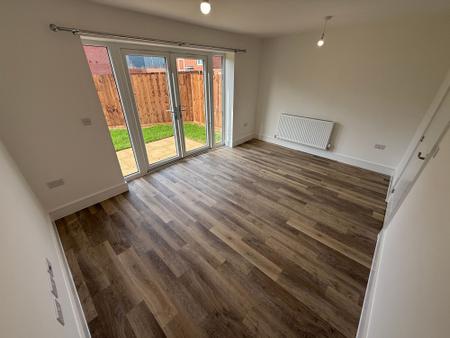 3 bedroom Semi-detached house to let in Foxglove Grove, Branston, DE14