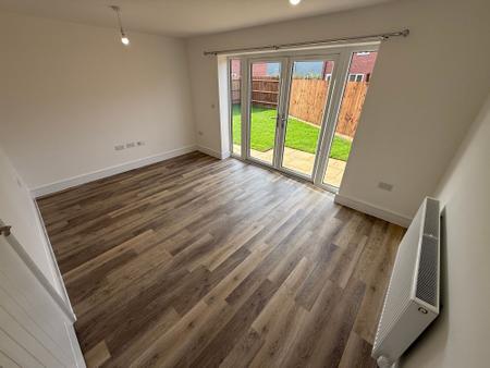 3 bedroom Semi-detached house to let in Foxglove Grove, Branston, DE14