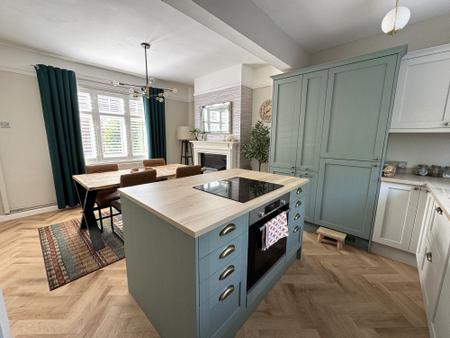 3 bedroom Terraced House for sale in Northfield Road, Burton-On-Trent, DE13