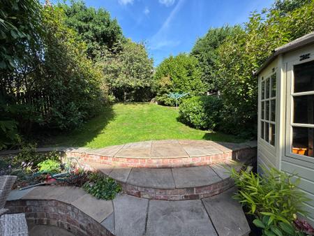 3 bedroom Terraced House for sale in Northfield Road, Burton-On-Trent, DE13