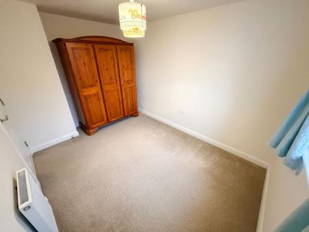 3 bedroom Semi-detached house to let in Rook Drive, Burton-On-Trent, DE13