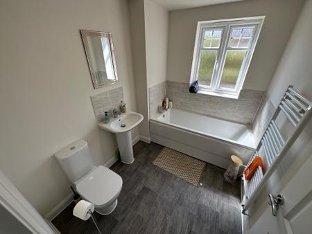 3 bedroom Semi-detached house to let in Rook Drive, Burton-On-Trent, DE13
