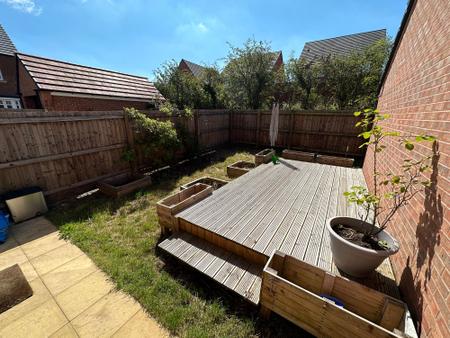 3 bedroom Semi-detached house to let in Rook Drive, Burton-On-Trent, DE13