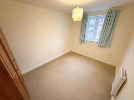 3 bedroom Semi-detached house to let in Rook Drive, Burton-On-Trent, DE13