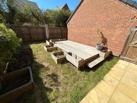 3 bedroom Semi-detached house to let in Rook Drive, Burton-On-Trent, DE13