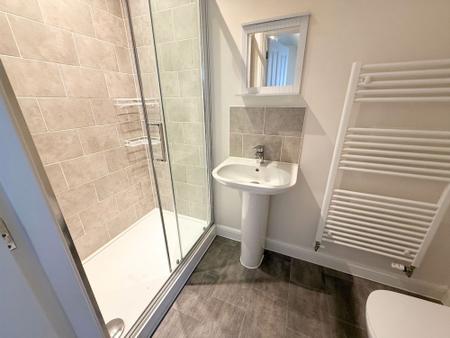 3 bedroom Semi-detached house to let in Rook Drive, Burton-On-Trent, DE13