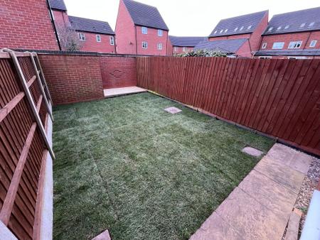 4 bedroom End of terrace house to let in Hull Street, Hilton, DE65